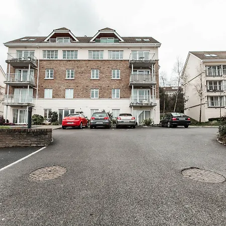 Ferncourt Apartment *