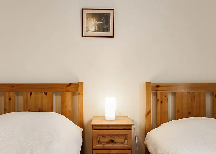 Ferncourt Apartment *